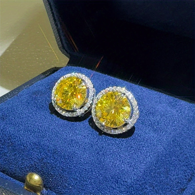 925 Silver Yellow 10 Carat Round Cut Moissanite Stud Earrings, Elegant Neutral Style, Showing Noble Temperament, Suitable for Banquets, Parties, Christmas, Thanksgiving, The Best Gift Choice for Relatives and Friends