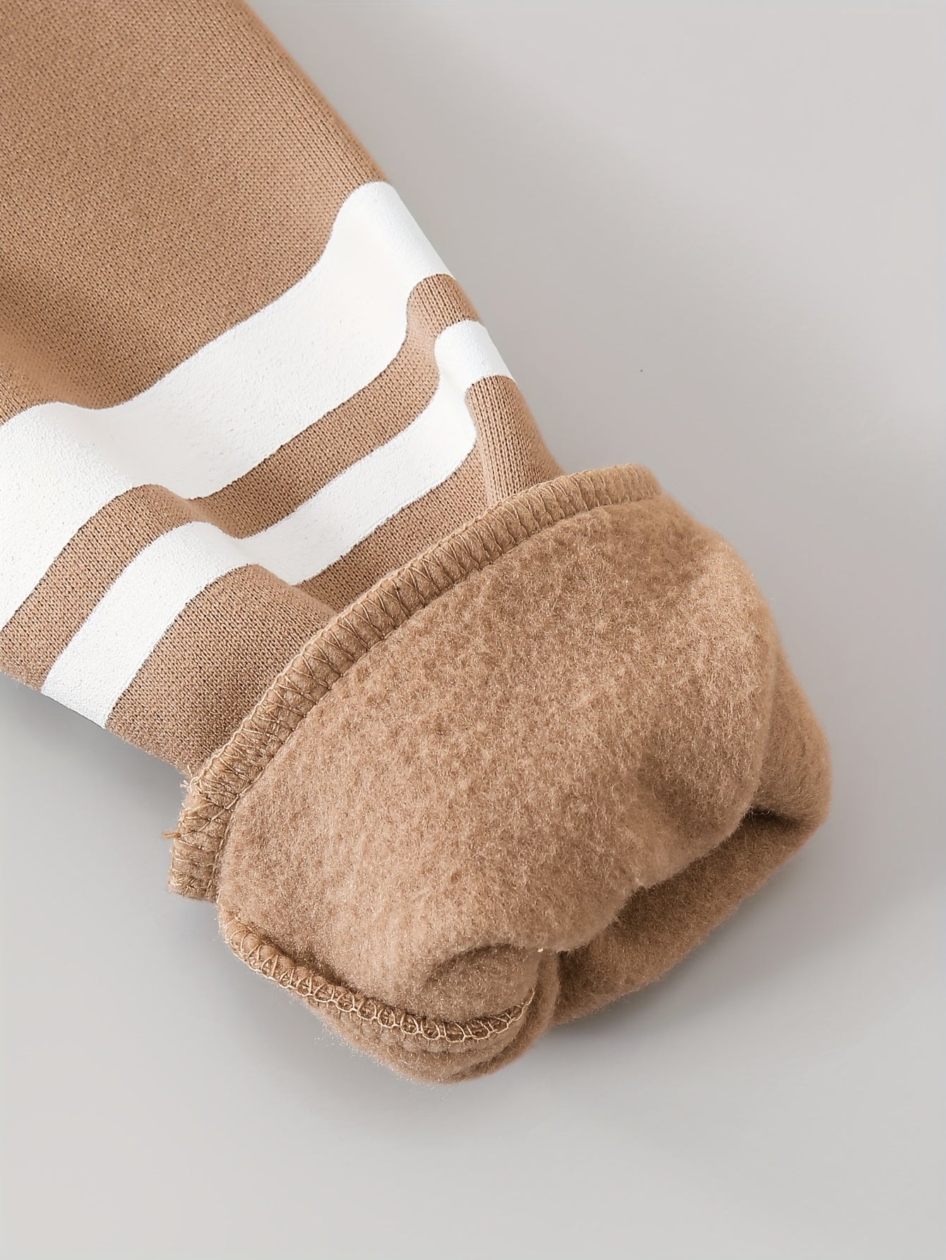 ' Autumn/Winter New Thickened Fleece-Lined Hooded Jacket and Casual Striped Print Pants Set, Classic Fashionable Versatile Top with Side Stripe Design, for Outdoor, Everyday Comfortable Long Pants, Perfect For