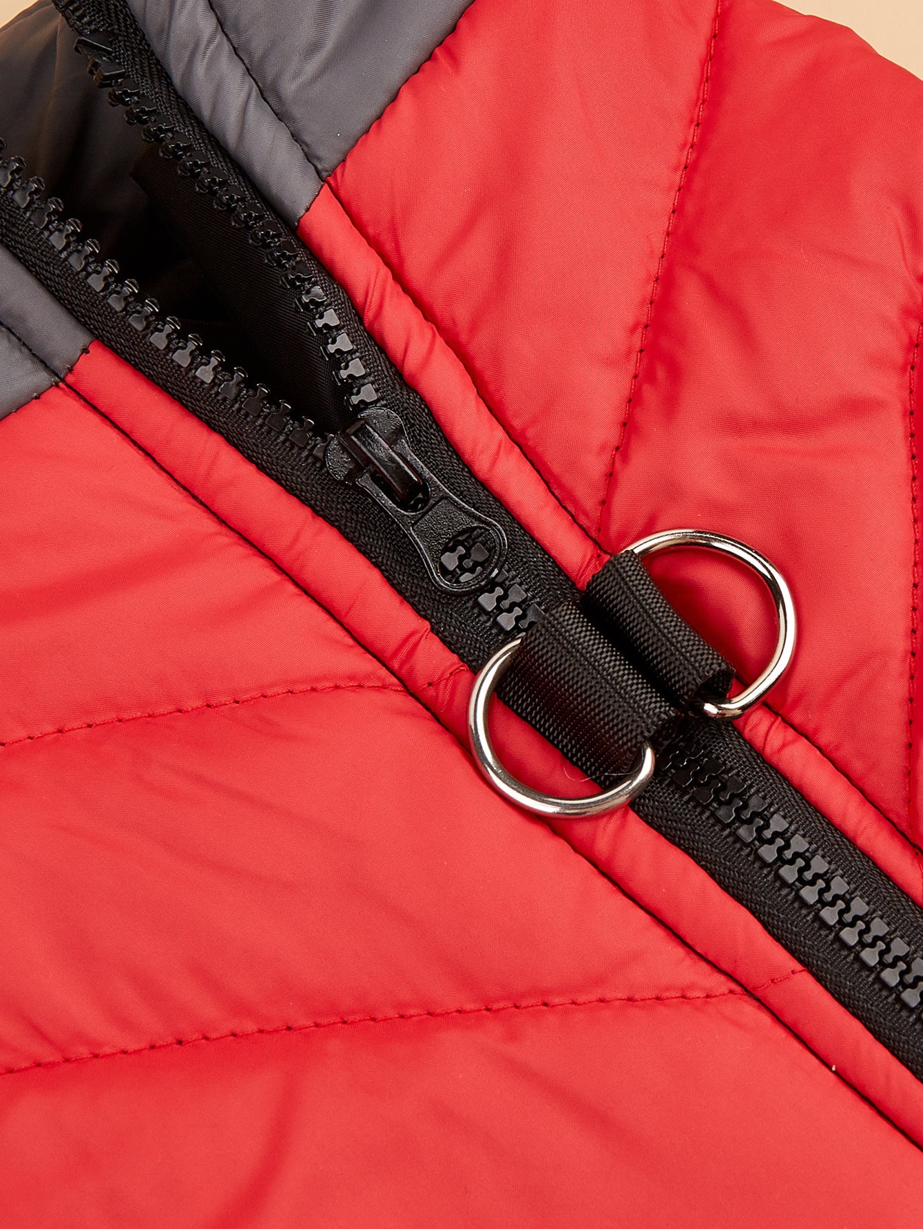 Thickened Warm Winter Dog & Cat Vest with Full-Zip Closure - Leash-Compatible Cozy Pet Jacket for Small & Medium Dogs & Cats, Soft Warm Lining, Easy On/Off, Durable & Comfortable for Outdoor Walks, Cozy Winter Outfit (GreyRed