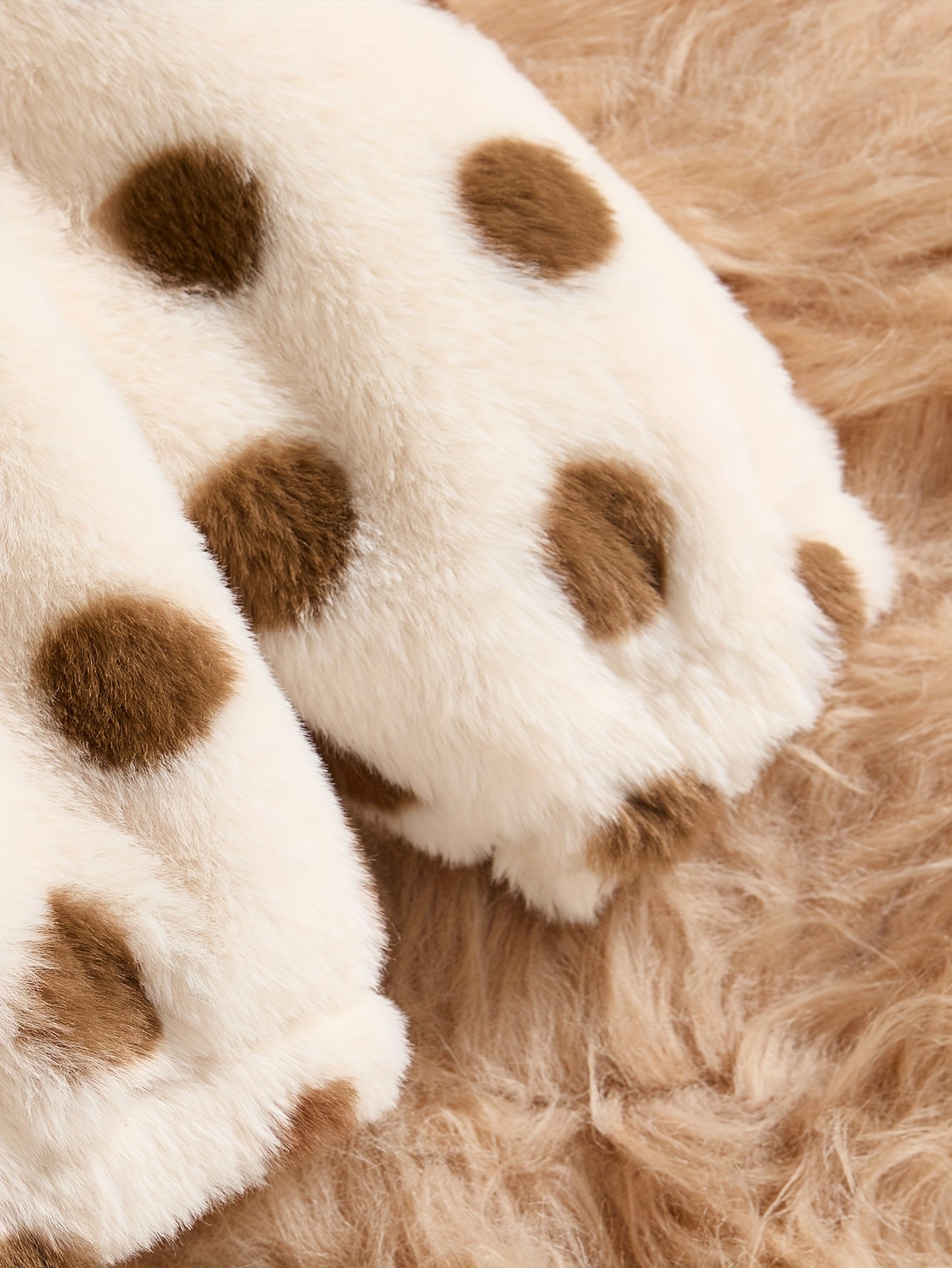 Girls' Winter Cozy Fleece Bow Hooded Zip-Up Jacket with Polka Dot Pattern - Soft Warm Coat for Cold Weather, Cute Casual Style, Perfect for Outdoor Activities, Cute Jackets for Girls, Durable Outerwear