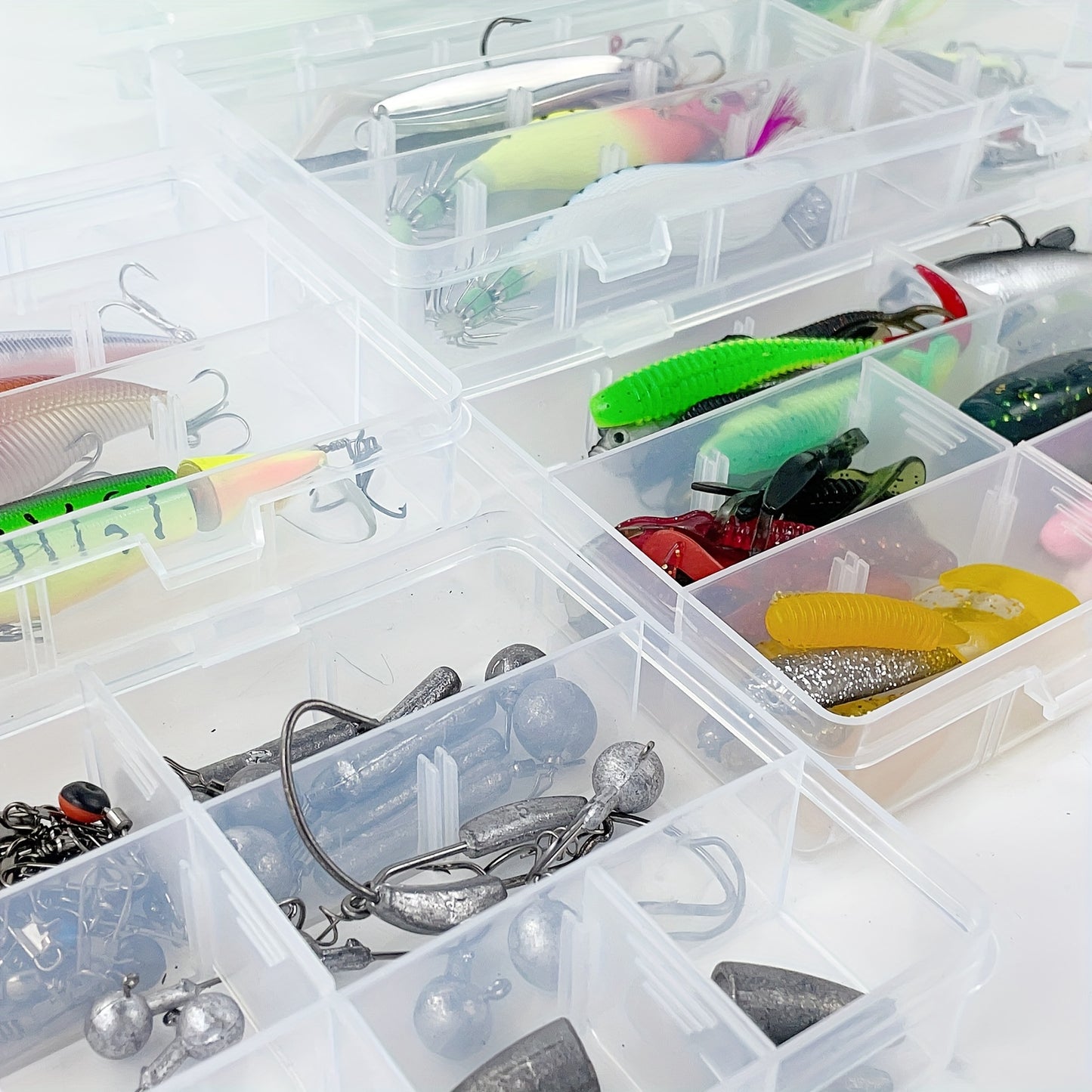 346pcs Fishing Lure Set Complete with Tackle Box, Featuring Minnows, Crankbaits, Spinnerbaits, Bait Rigs, Spoons, Soft Lures, Jigs, Hooks, Weights, Sinkers, And Topwater Lures Suitable for Both Freshwater And Saltwater, Perfe