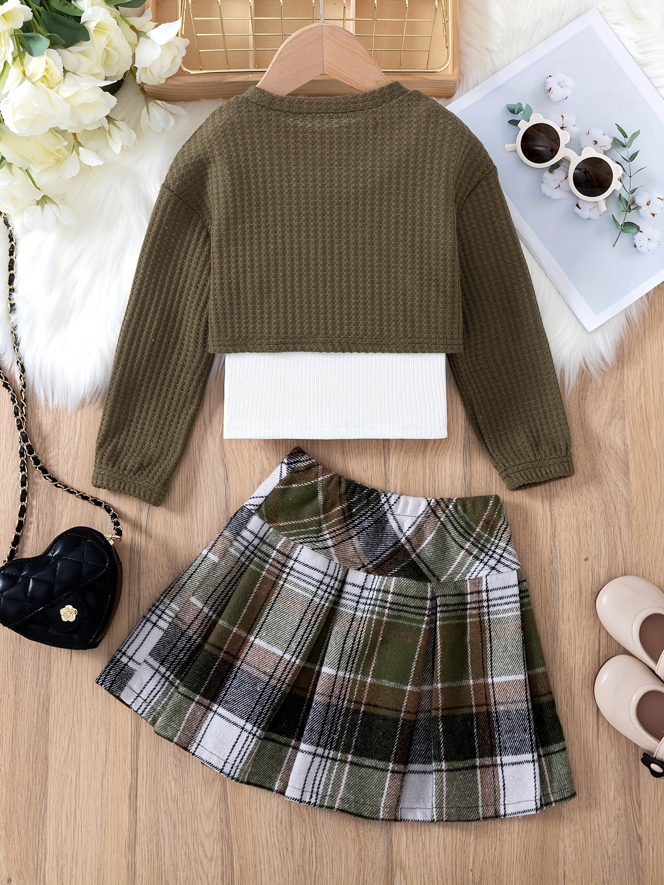 Targeted 3pcs Girls' Fashion Cropped Long Sleeve Pullover + Ribbed Vest + Fleece Plaid Pleated Skirt Set Suitable for Outdoor Daily Wear and Entertainment Autumn Winter, Perfect for Outdoor