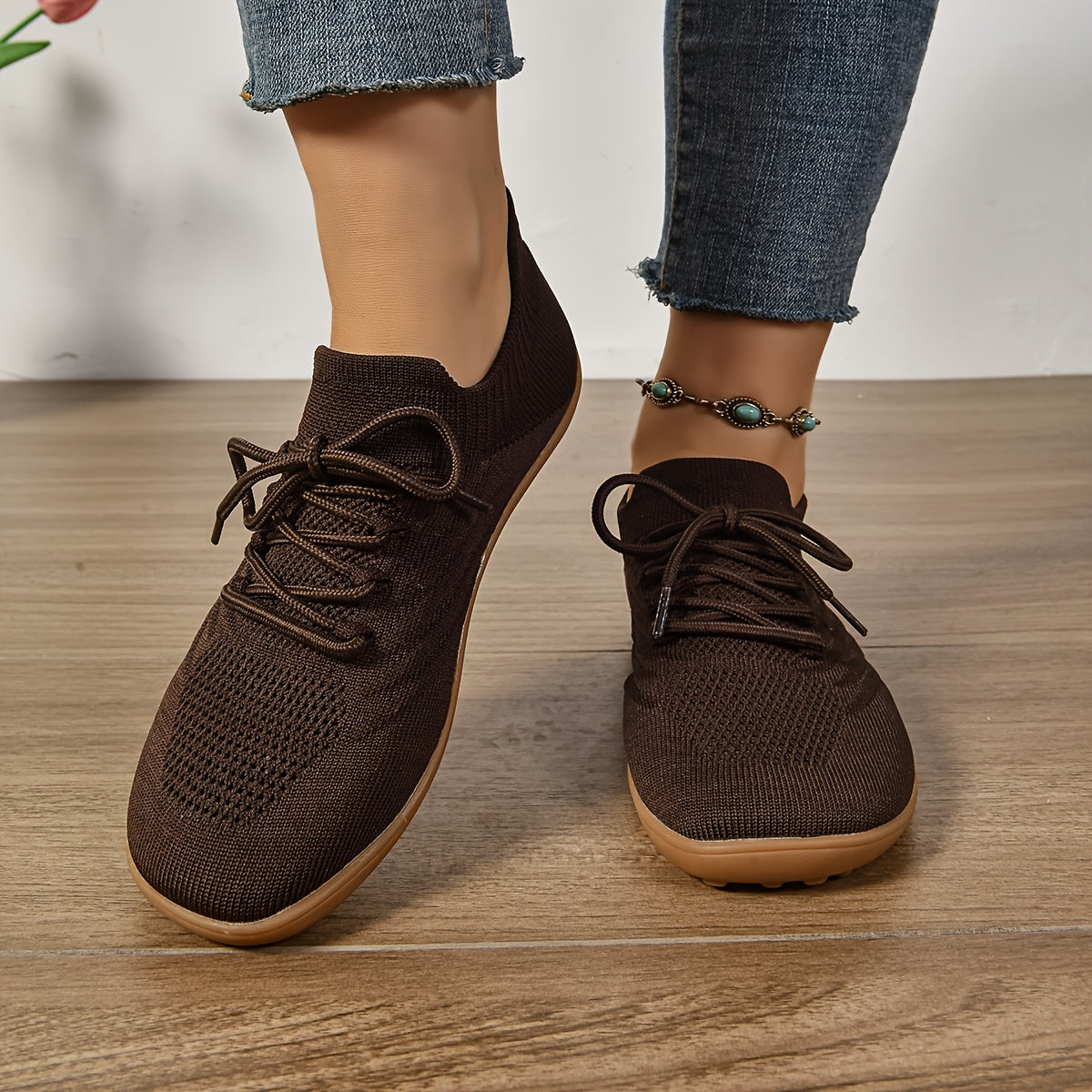 Womens Wide Fit Sneakers Minimalist Walking Shoes Zero Drop Wide Toe Barefoot Ultra Light Tennis Shoes for Womens Leisurely Walking Sports Athletic Training Fitness Exercises, Women Shoes