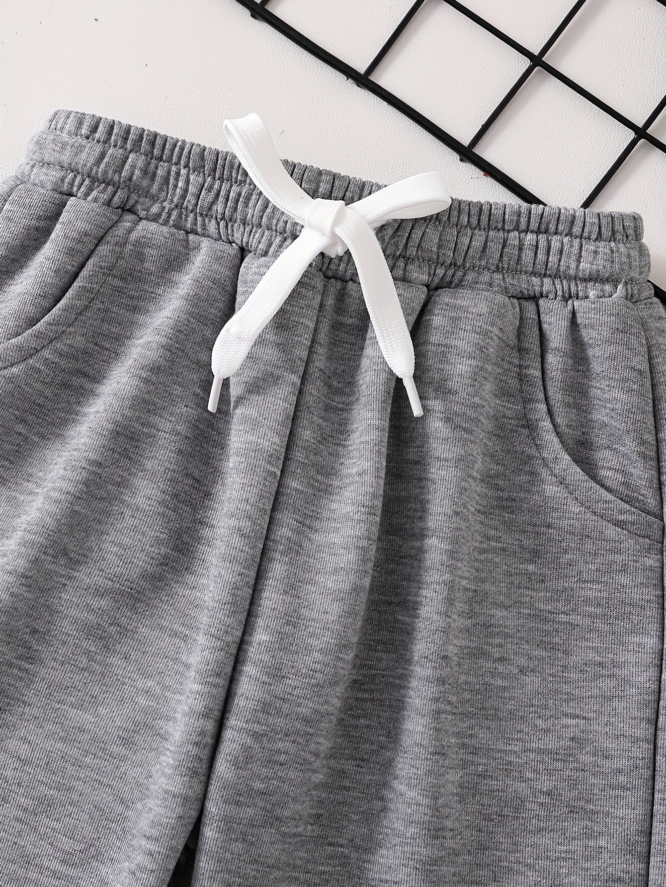 4pcs Boys' Thermal Long Pants Set - High Quality & Machine Washable 100% Polyester School Pants with Elastic Waist & Pockets, Warm Winter Trousers for 4-10 Years (Light Gray, Red, Dark Gray, Black) - Casual Athletic Wear for