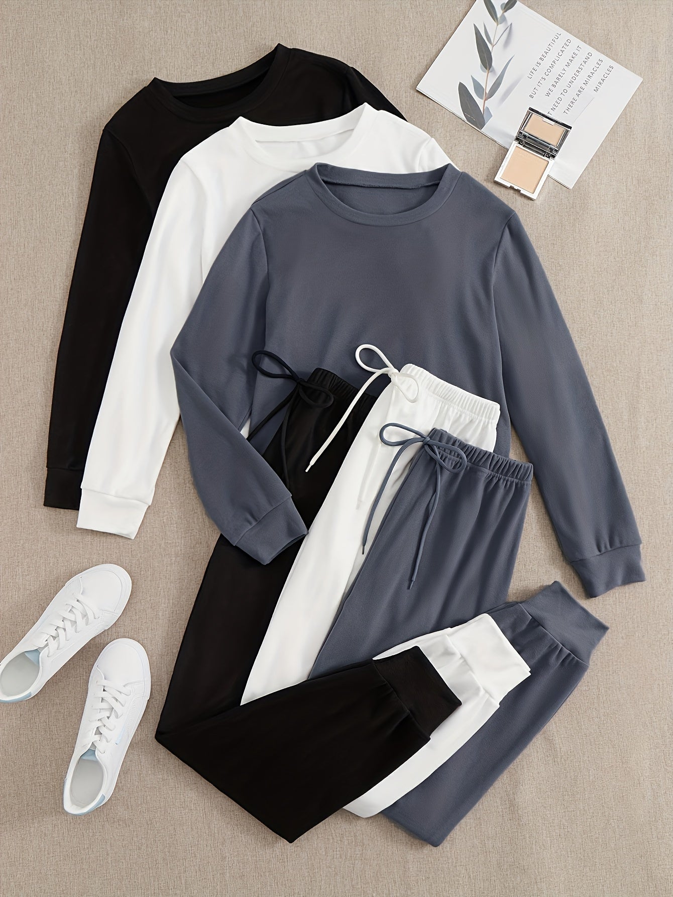 6pcs Set • Solid-color Women's Long-sleeve and Long-pants • Made of Velvet Fabric