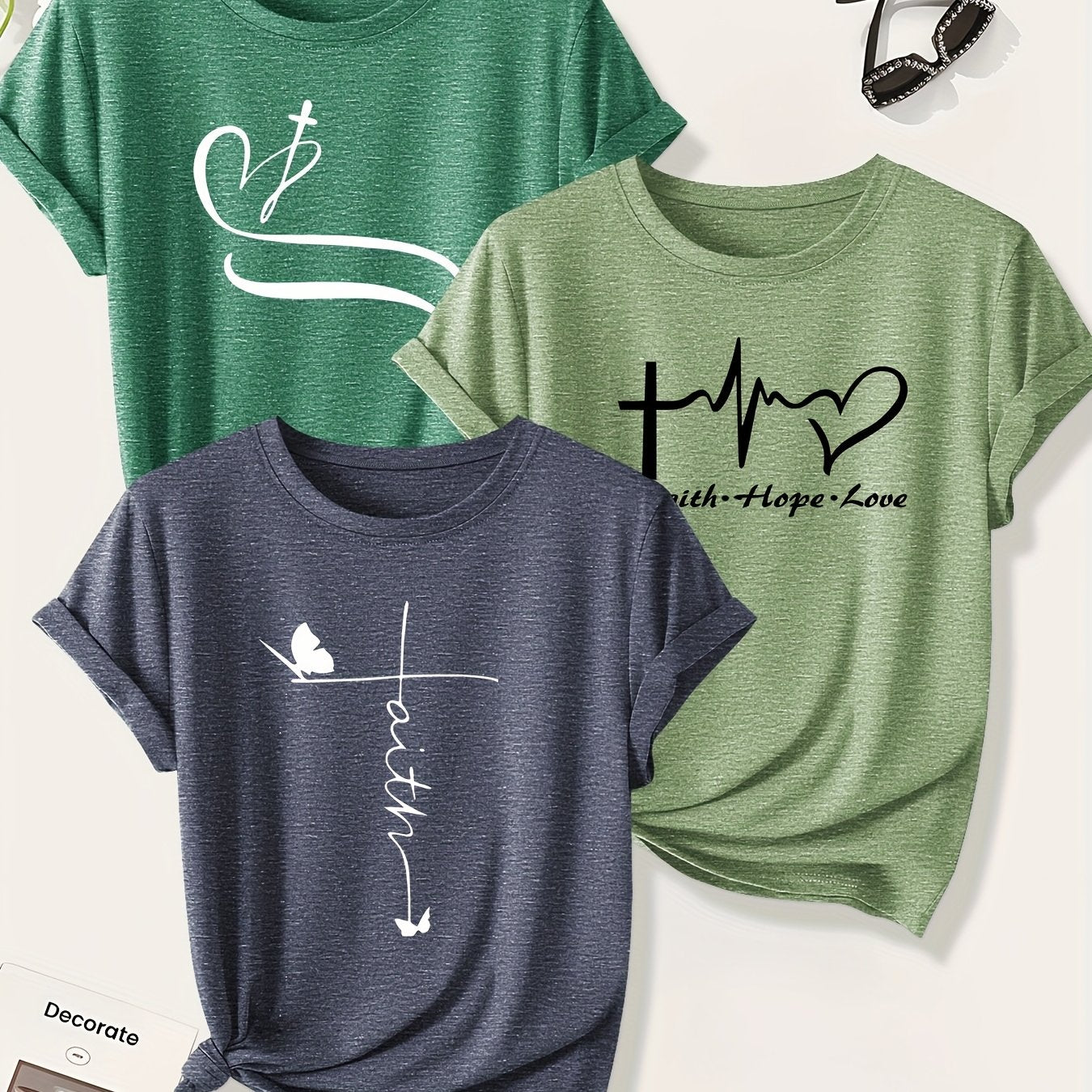 [Christian Cross T-Shirts] A Set of Three Women's Christian Cross Pattern Short-Sleeve T-Shirts Featuring Crosses, Hearts, And Butterfly Prints, Perfect for Casual Summer Wear. Stylish, Elegant, And Versatile, Available in Mu