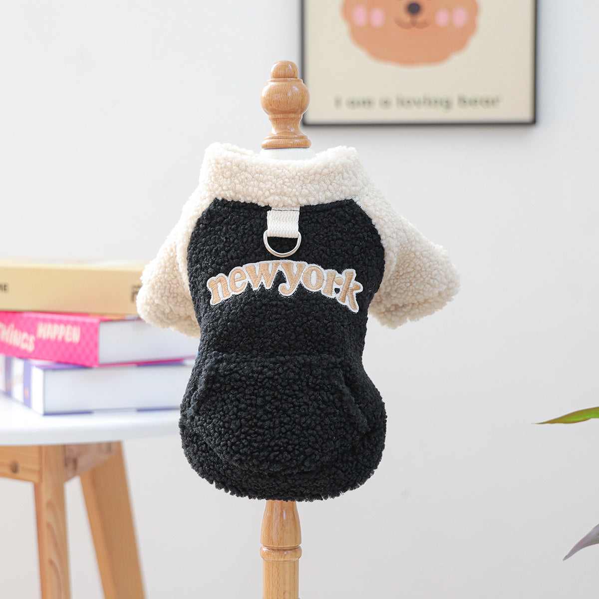 New York-Themed Plush Fleece Pullover Sweater Jacket for Small Dogs & Cats - Thick Winter Warm Coat with Fluffy Ball Collar & Snap Closure, All-Season Pet Clothing for Pomeranian, Chihuahua, Shih Tzu - Hand Wash Only, Cozy Fl