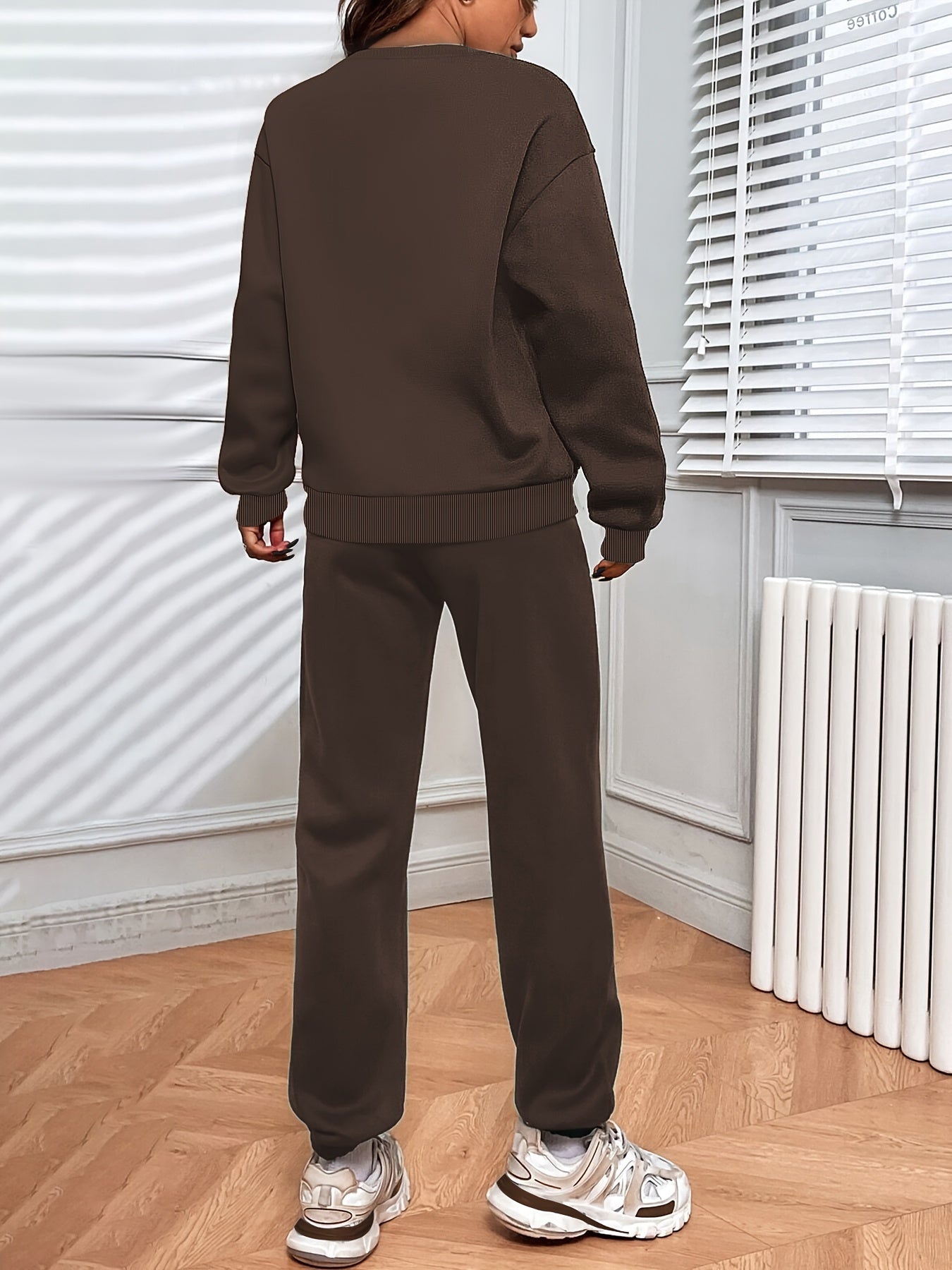 Women's Autumn And Winter Simple Solid Color Loose Pullover Sweatshirt + Solid Color Elastic Waist Pants Casual, Fashionable, Temperamental, Commuting, Versatile Two-Piece Set