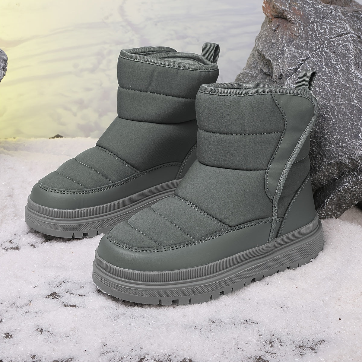 Winter New Arrival Boys and Girls Snow Boots, Thickened Warm Shoes, Medium and Large Kids Thickened -Lined Boots, High-Top Boots for Boys and Girls