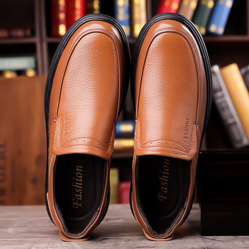 Low-key Luxury Men's High-end Business Casual Shoes, Formal Shoes, Loafers. Available in Solid Color Upper Slip-on Design with Lining Flat Shoes. Thick Sole, Wear-resistant, Non-slip, Durable. Available in 7 Sizes. Versatile