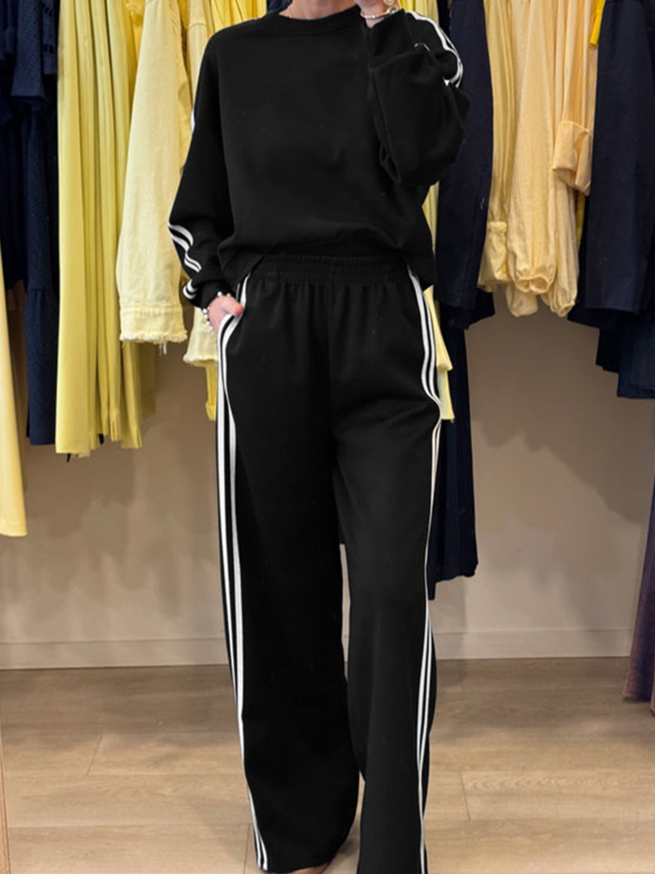 Oatmeal Varsity Striped Detail Crewneck Pullover Elastic Sweatpants 2pcs Outfit, Casual Outfit, Minimalist Fashion, Varsity Style, Comfortable Material, Warm Pullover, Streetwear Fans, College Students