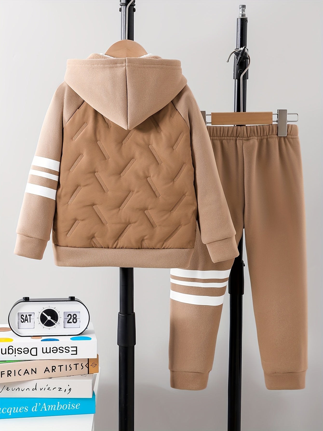 ' Autumn/Winter New Thickened Fleece-Lined Hooded Jacket and Casual Striped Print Pants Set, Classic Fashionable Versatile Top with Side Stripe Design, for Outdoor, Everyday Comfortable Long Pants, Perfect For