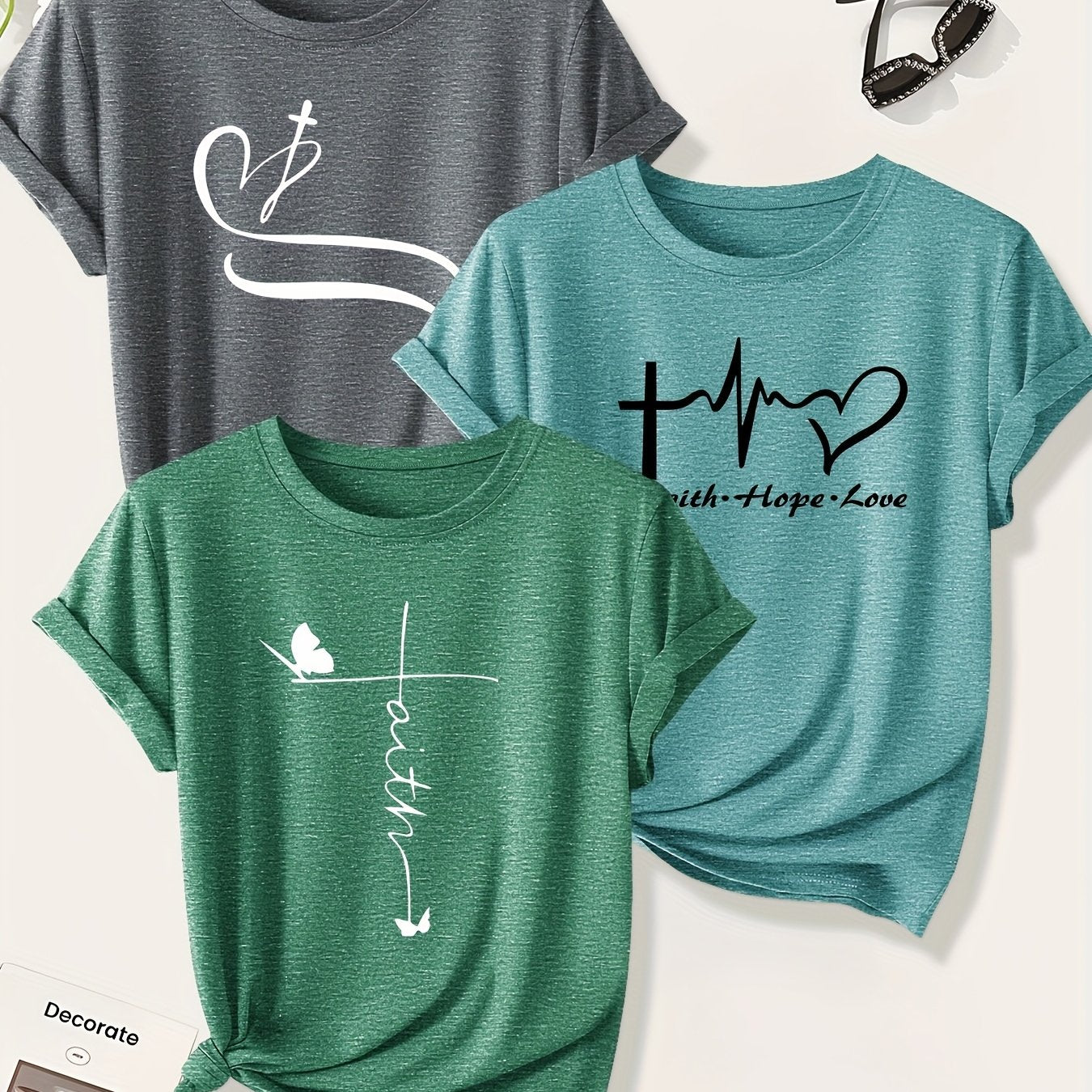 [Christian Cross T-Shirts] A Set of Three Women's Christian Cross Pattern Short-Sleeve T-Shirts Featuring Crosses, Hearts, And Butterfly Prints, Perfect for Casual Summer Wear. Stylish, Elegant, And Versatile, Available in Mu