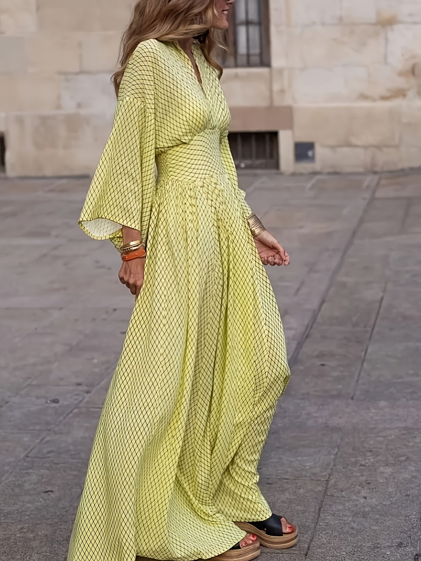 [2024 New Long Sleeve] 2024 New Long Sleeve Loose V-Neck Dress | European & American Style Waist-Defining Flared for Women