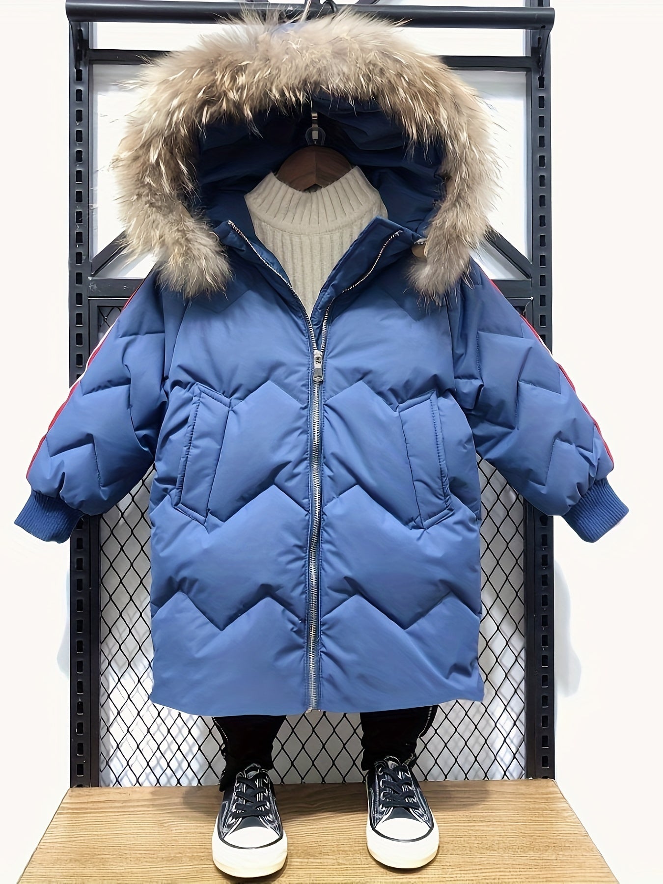 2025 New Boys' Thickened Winter Coat with Fluffy Collar - Mid-Length Loose-Fit Jacket, Full-Zip Closure & Polyester Insulation, Warm Casual Outerwear for & Kids, Easy On/Off (Solid Color, No Patterns) - Ideal for School & Pla