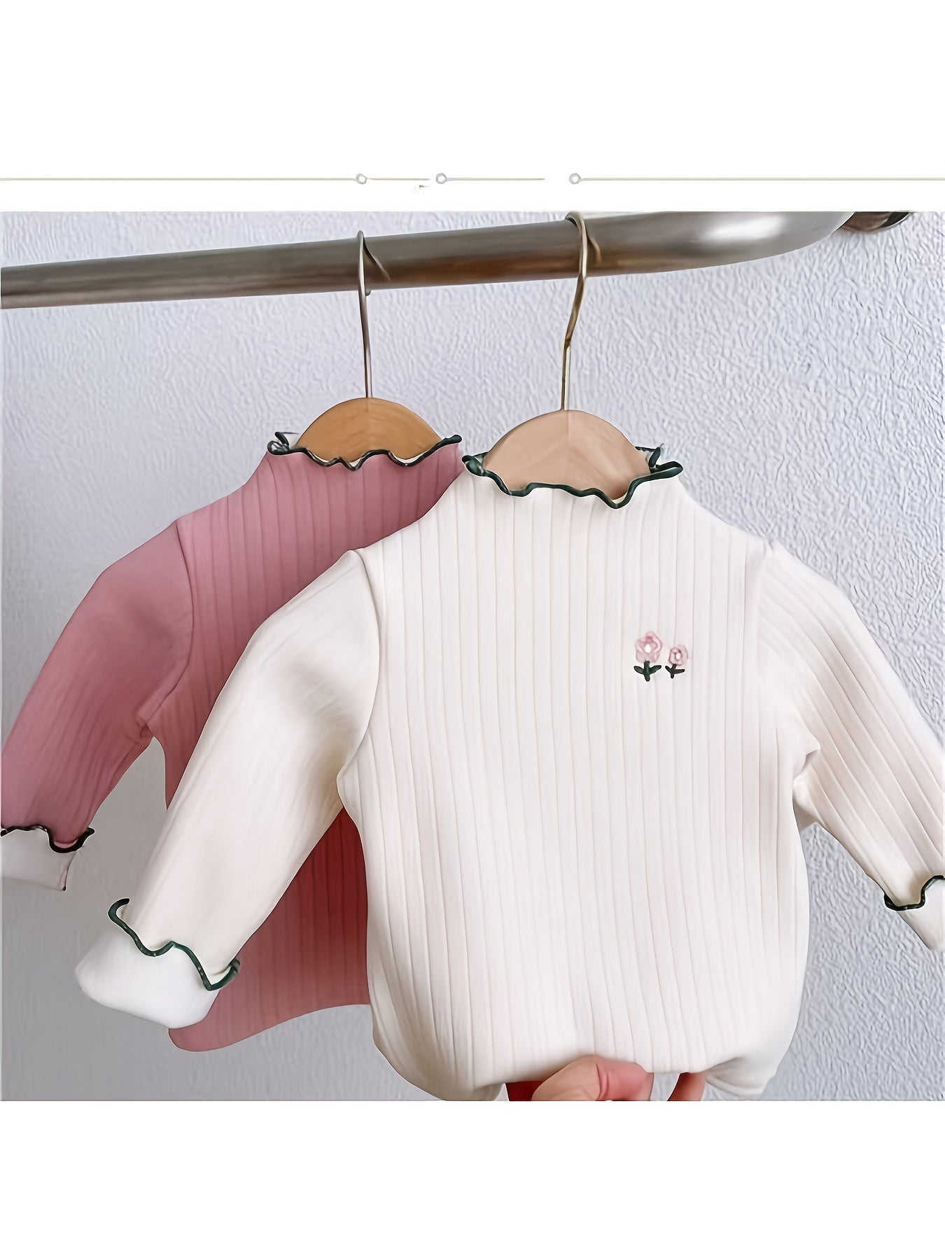 Girls' Two-Piece Stylish -Lined Base Layer Top, Autumn-Winter Floral Versatile Baby Top, Thickened Warm T-Shirt, Cozy and Fashionable, Essential for Girls, Winter Clothing, Cold Weather Wear, Warm Fabric, Fleecelined Top, Lon