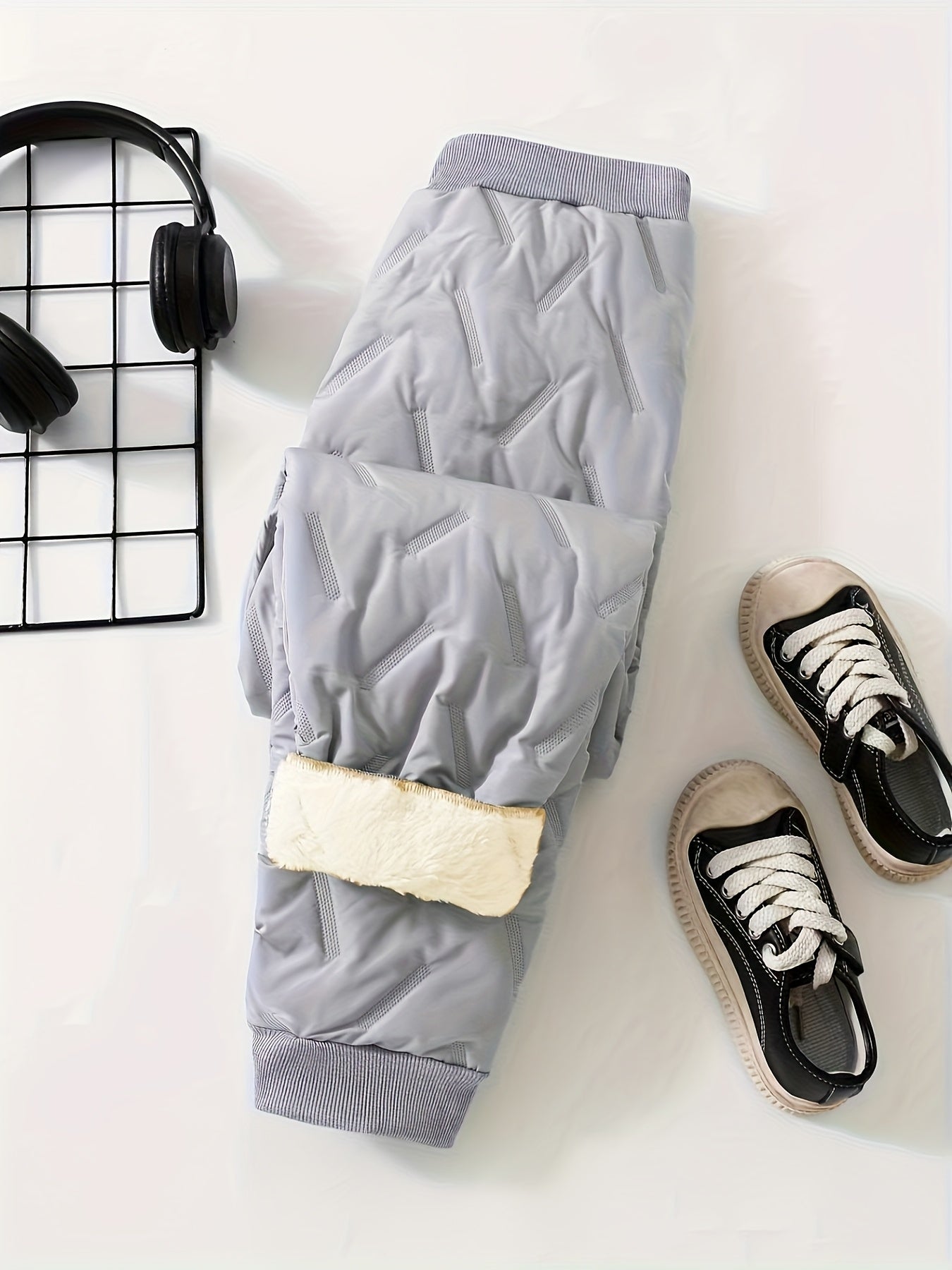 DREAMY DRESSES Boys' Fleece Pants / Lightweight Winter Snow Pants with Elastic Waist & Piping, Black Fleece-Like Texture / Hand Washable Kids Thermal Trousers for Skiing, Outdoor Play & Cold Weather ( &), Perfect for Outdoor