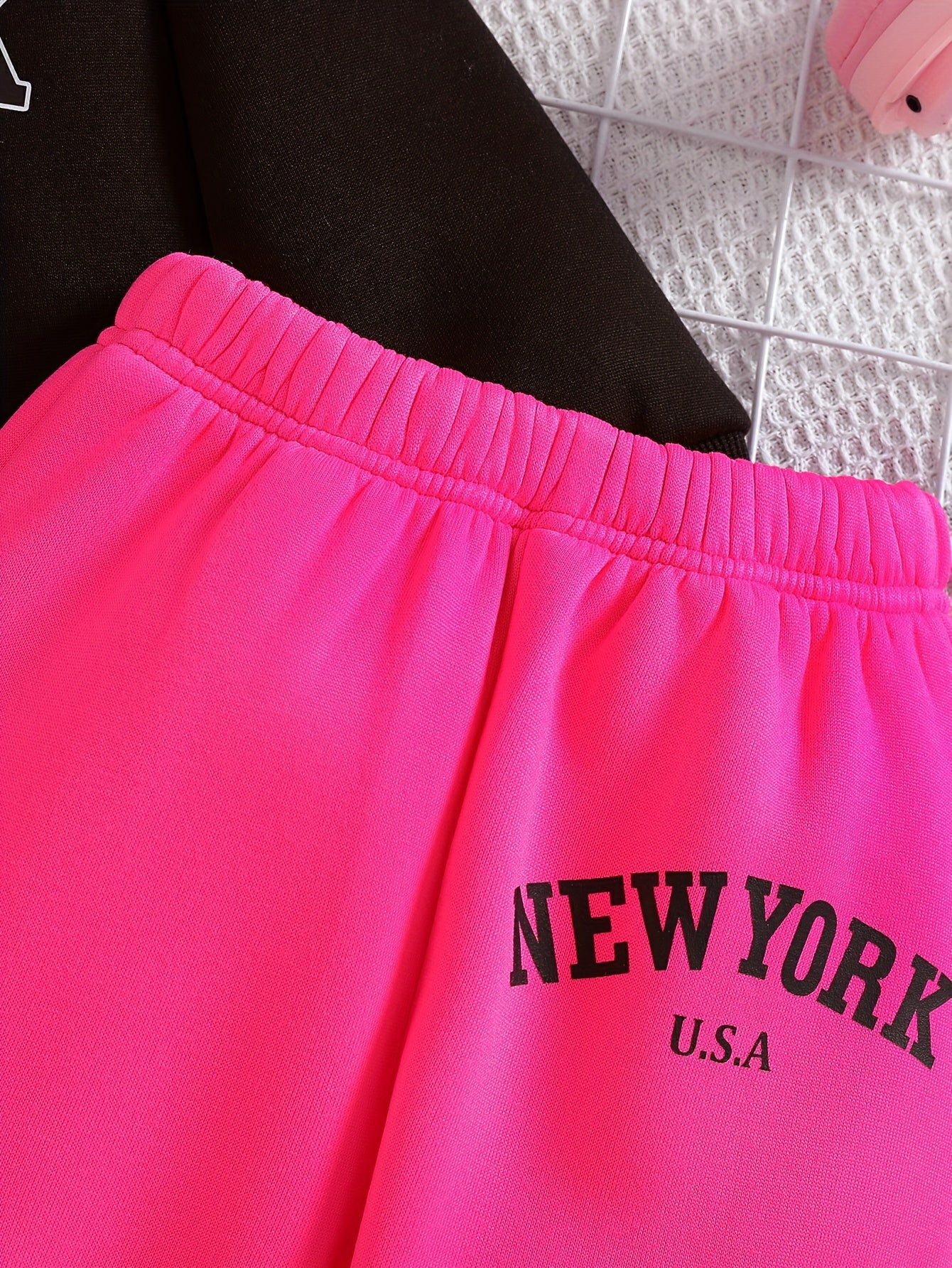 Girls' Letter Print Round Neck Long Sleeve Thick Fleece-Lined Sweatshirt + Letter Print Thick Fleece-Lined Cargo Pants with Side Pockets Fashion Set, Perfect for Outdoor, Thick Fleece-Lined, Sweater Pants, Sweatshirt And Pant