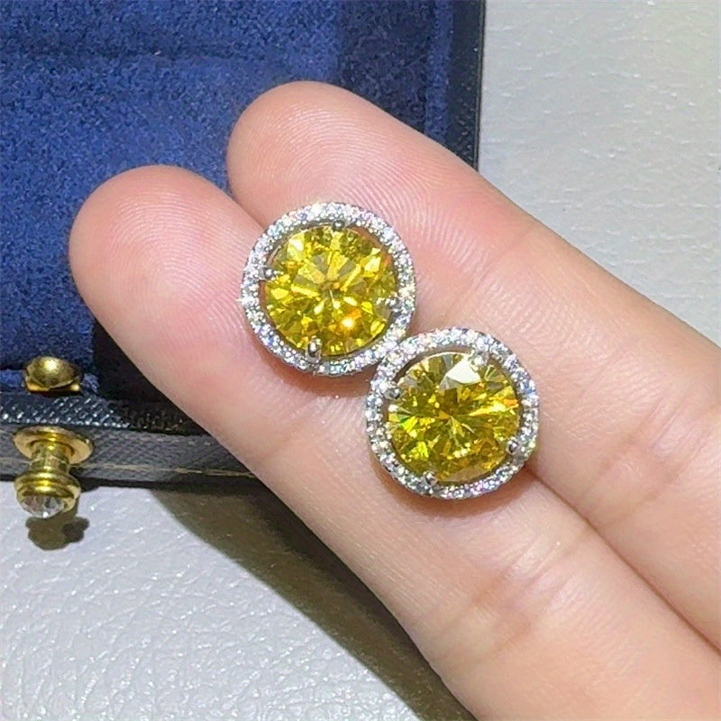 925 Silver Yellow 10 Carat Round Cut Moissanite Stud Earrings, Elegant Neutral Style, Showing Noble Temperament, Suitable for Banquets, Parties, Christmas, Thanksgiving, The Best Gift Choice for Relatives and Friends