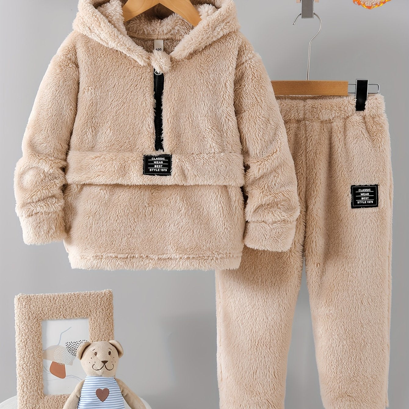 Autumn and Winter New Fashion Set with Hooded Top, Fleece Warm Zipper Half-Open Placket Sheep Polar Fleece Patched Top Pants Classic Patched Daily Comfortable Casual Fashion Outdoor Versatile Long Pants 2pcs, Perfect for Outd