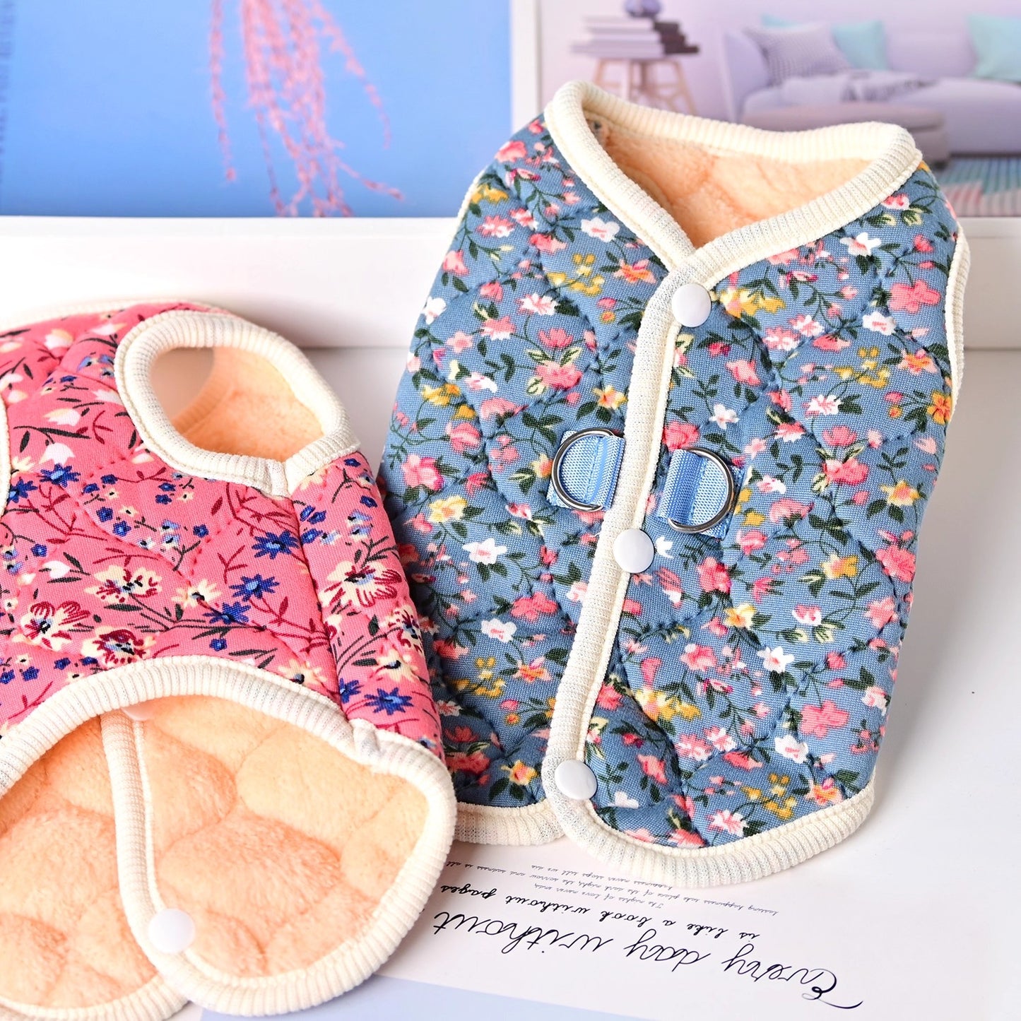 2pcs-Autumn and Winter New Pet Clothing with Leash Ring New Autumn and Winter Pet Clothes Small Dog Clothes Cat Autumn and Winter Warm Comfortable Pet Vest, Leash Attachment Clothing, Seasonal Pet Warmth Solution, Small Anima