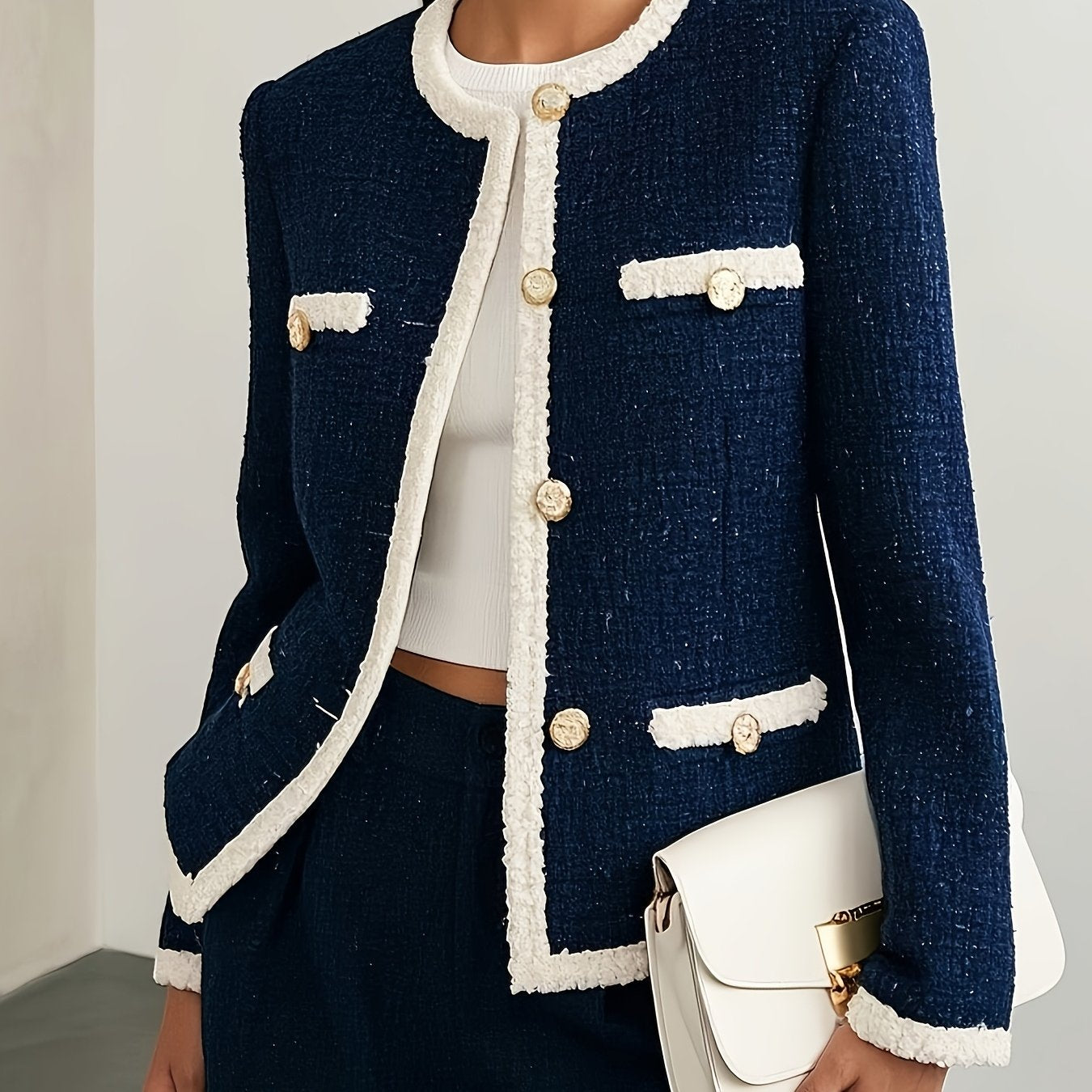 New Women'S Fashion Top in The Chic Elegant Style for Autumn And Winter, Suitable for Both Casual And Formal Occasions, Featuring Button Details And Pockets