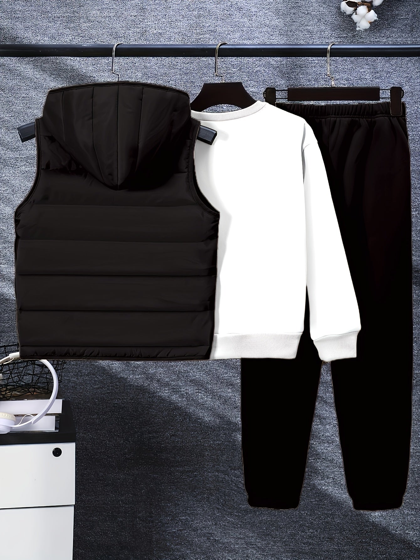 Boys' Autumn and Winter Black Set - 8-12Y Warm 3pcs Outfit (Fleece Vest + Sweatshirt + Pants), Casual Style, for Outdoor