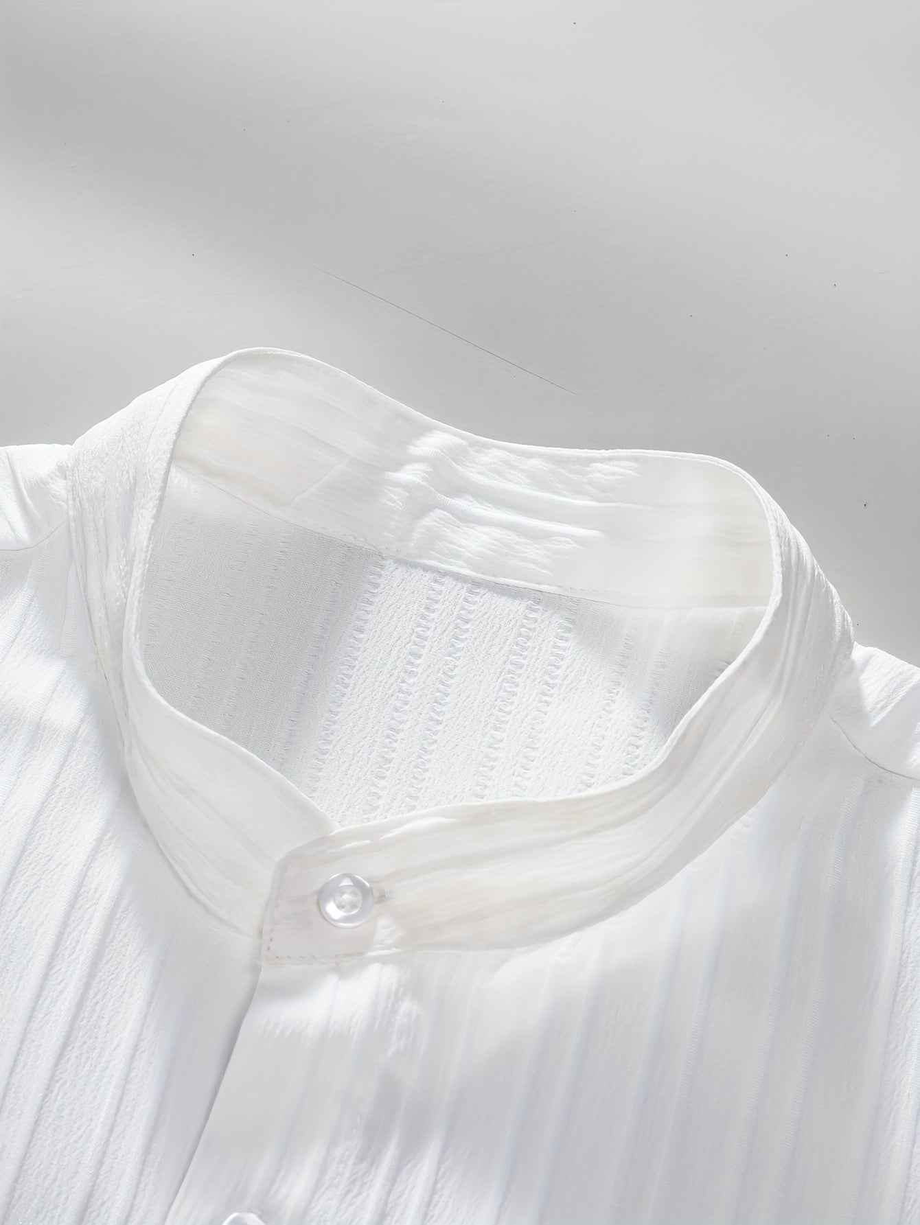 [Men's Summer Shirt] Men's Summer Solid Color Short-Sleeve Stand-Collar Shirt, Breathable And Comfortable Fabric Button-Up Top, Casual And Stylish Versatile Outfit Set, Three-Piece Beach Vacation