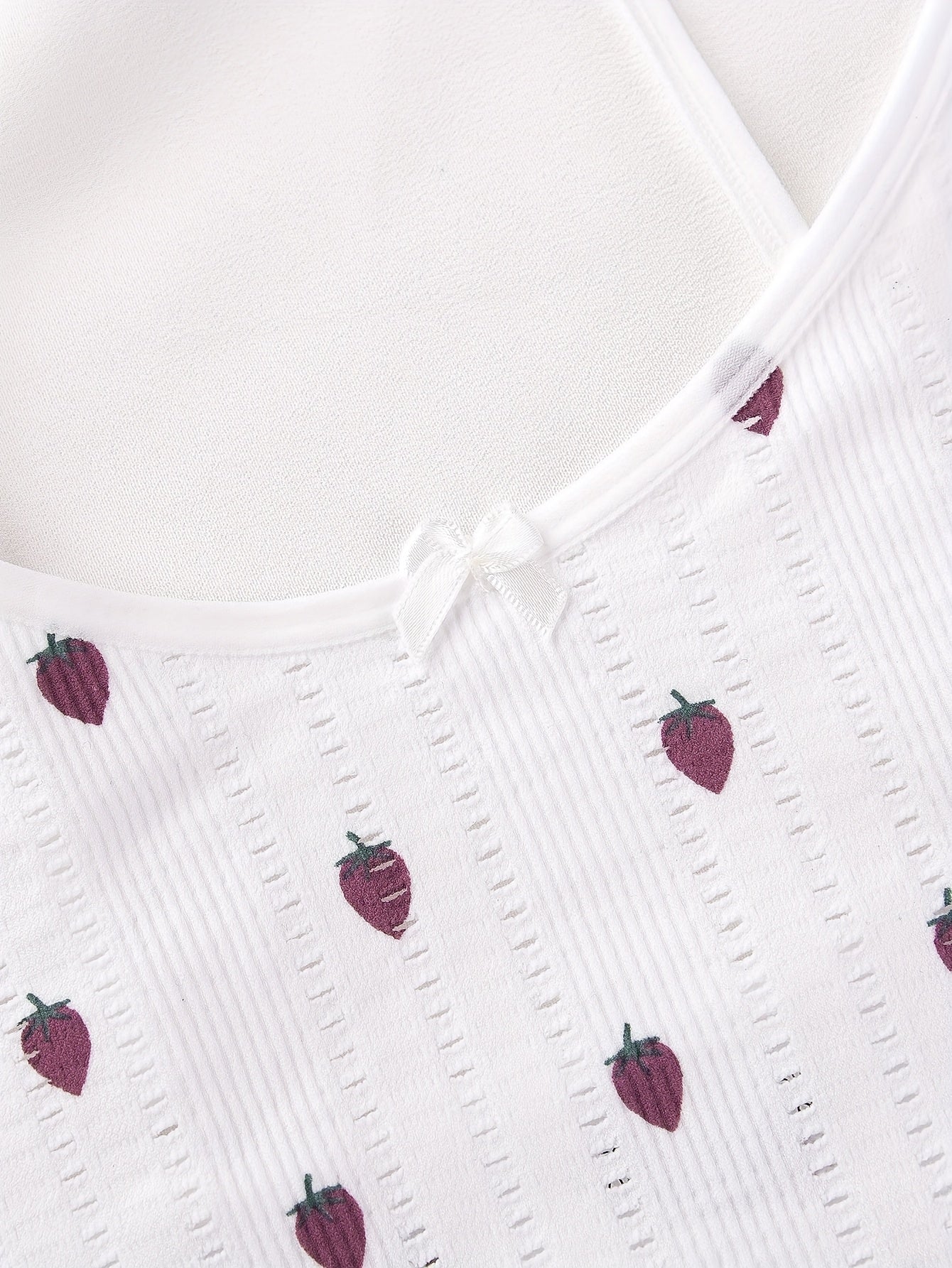 [Playful Strawberry Bra Set] 1 Set Comfortable & Breathable White Strawberry Pattern Bra & Briefs - Light Beige-Friendly, Detailed Bow Design, Perfect for Casual Attire, Playful Design Bra Set