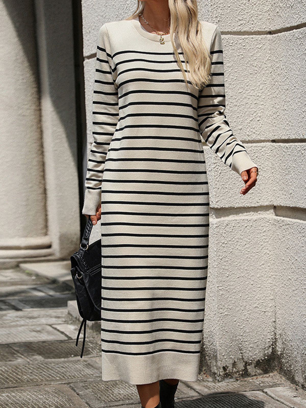Women'S Elegant Striped Maxi Fitted Dress - A-Line Silhouette with Round Neck & Long Sleeves, & Vertical Stripes, Winter Warmth for Formal & Everyday Outfits, Winter Dress, Seasonal Fashion, Sophisticated Style, Quality Stitc