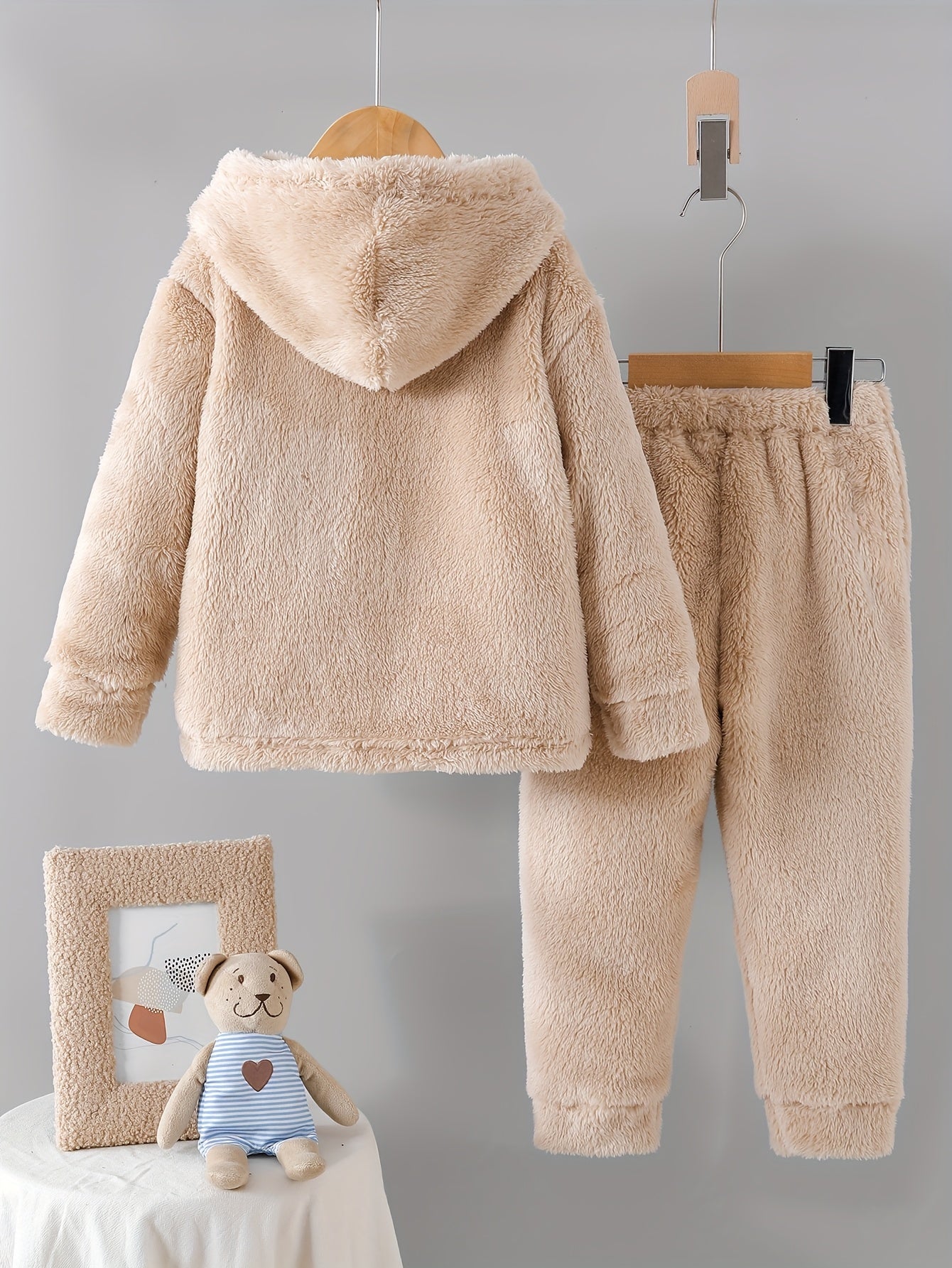 Autumn and Winter New Fashion Set with Hooded Top, Fleece Warm Zipper Half-Open Placket Sheep Polar Fleece Patched Top Pants Classic Patched Daily Comfortable Casual Fashion Outdoor Versatile Long Pants 2pcs, Perfect for Outd