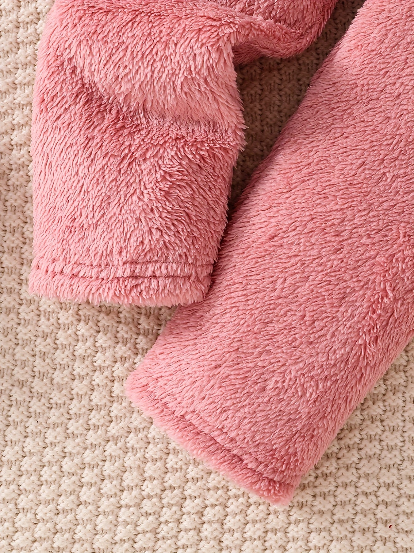 Girls' Warm Fleece Hooded Pullover Jacket + Long Pants Set, Autumn Winter Plush Coat with Elastic Waist Trousers for Girls' Cold Weather Protection Sweater Top and Matching Joggers Outfit, 4-5-6-7-8 Years Old Suitable for Goi