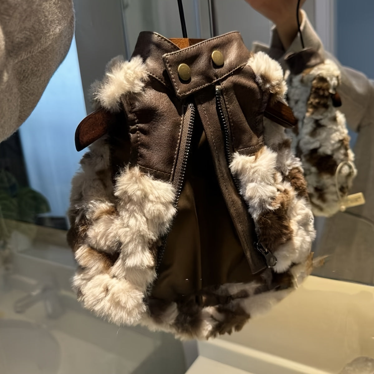 1pc Winter Dog & Cat Vest - Thick Warm Coat with Snap Button Closure, Soft Plush Faux Fur Jacket for Small to Medium Pets (Chihuahuas, Pomeranians, Maltese) - Indoor/Outdoor Use, Cozy Brown/White Pet Clothing, Hand Washable