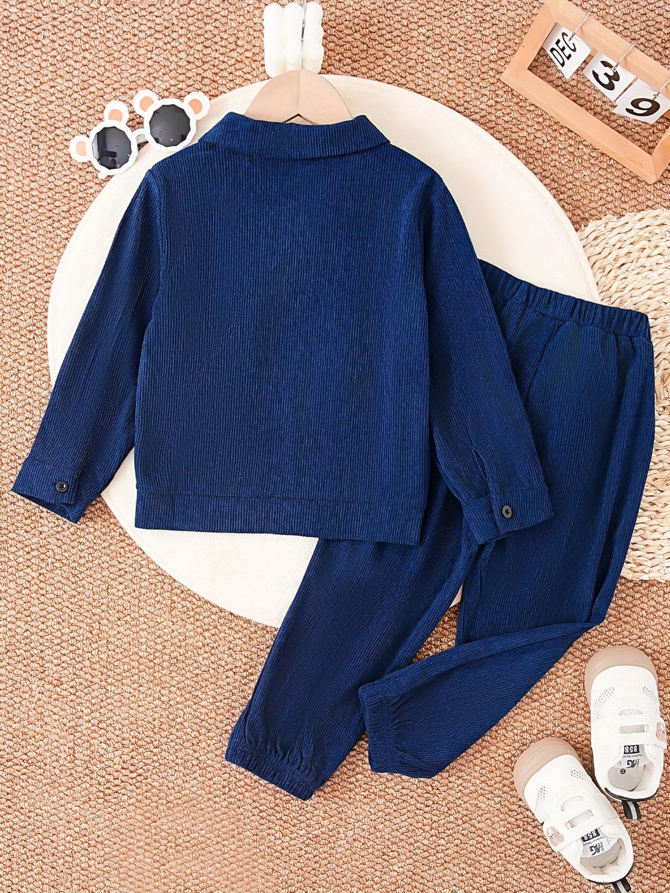 2pcs 2025 Fall/Winter Original Designer Set, Blue Thickened Corduroy Bear Shirt + Pants, Trendy Warm Two-Piece Set, Light Beige-Friendly Casual Fashion Set, Simple Jacket with Joggers, Stylish and Neat. Suitable for Campus At