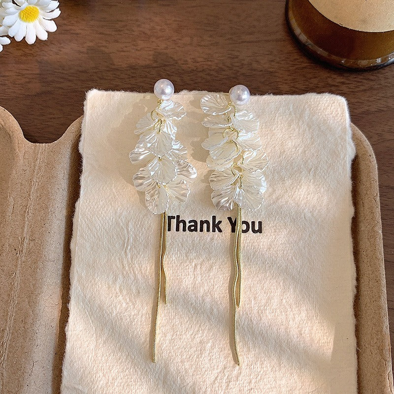 Women's Long Imitation Fringed Petal Earrings - Bohemian & Classic Large Drop Dangle Earrings, -Like Glossy White for Daily Wear, Parties, Weddings, Beach Vacations - Year-Round Versatile Gift