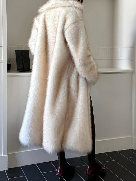 Women'S Elegant Long White Faux Fur Coat - Thickened Winter Warm Full-Length Coat with Gradient Design, Long Sleeves & Front Closure, Luxurious Winter Outerwear for Fall and Winter, Versatile for Casual & Formal Occasions