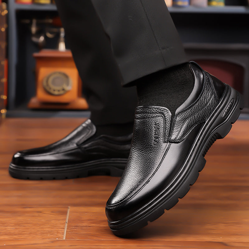 Low-key Luxury Men's High-end Business Casual Shoes, Formal Shoes, Loafers. Available in Solid Color Upper Slip-on Design with Lining Flat Shoes. Thick Sole, Wear-resistant, Non-slip, Durable. Available in 7 Sizes. Versatile