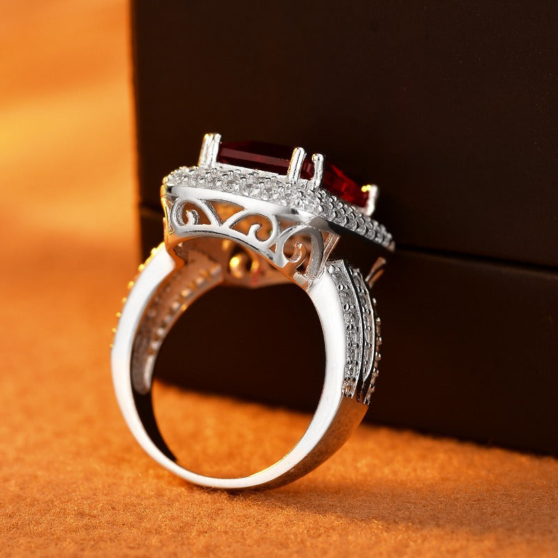 925 Sterling Silver Lady'S Ring, with Luxurious And Fashionable Design, Red Princess Square Cut, Set with 5A Zirconia Stones, Suitable for Daily Wear, Engagement Ring, Parties, As A Gift for Your Girlfriend