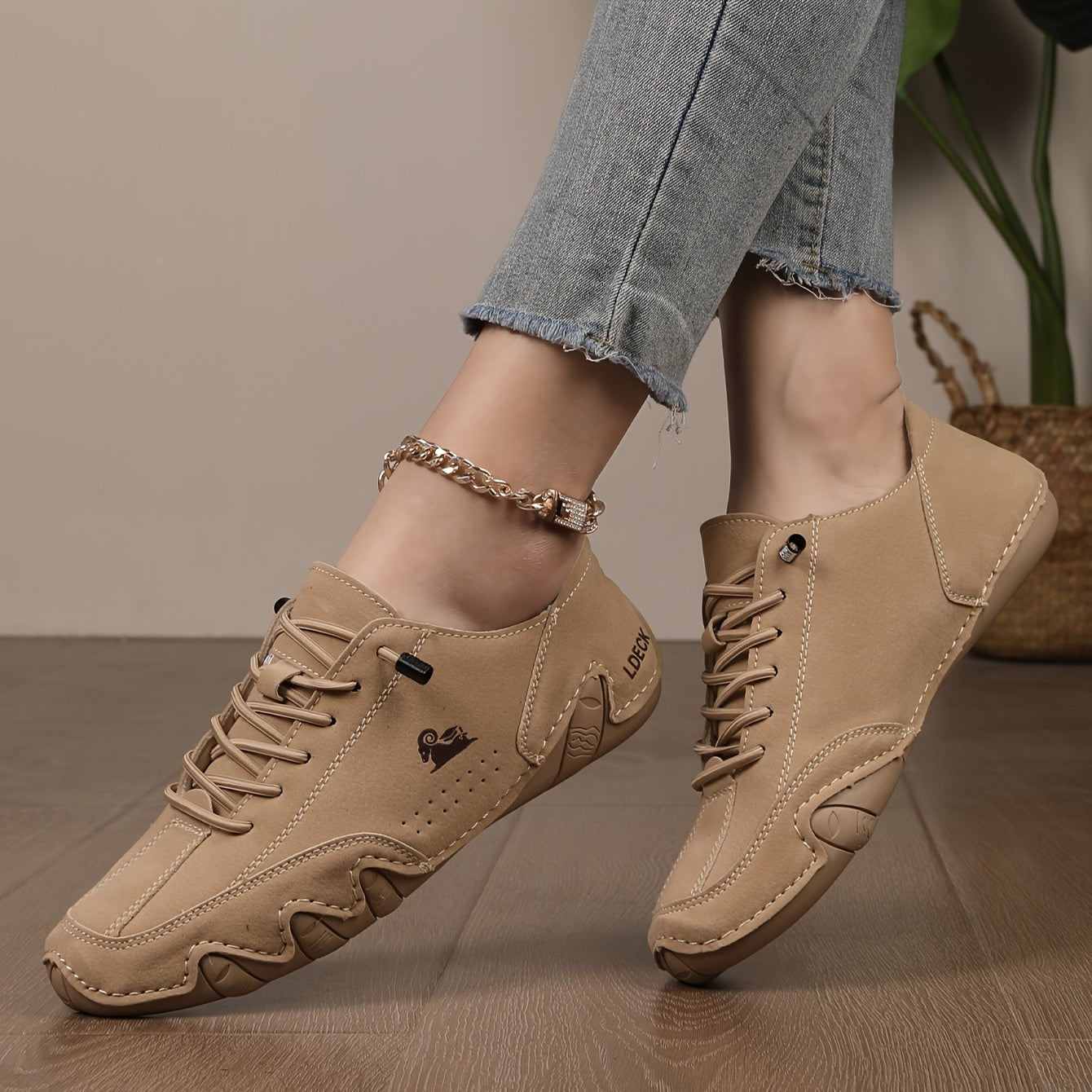 [Fashionable|Versatile] Fashionable Versatile Ladies' Octopus Handmade Shoes | Four-Season Motorcycle Sneakers