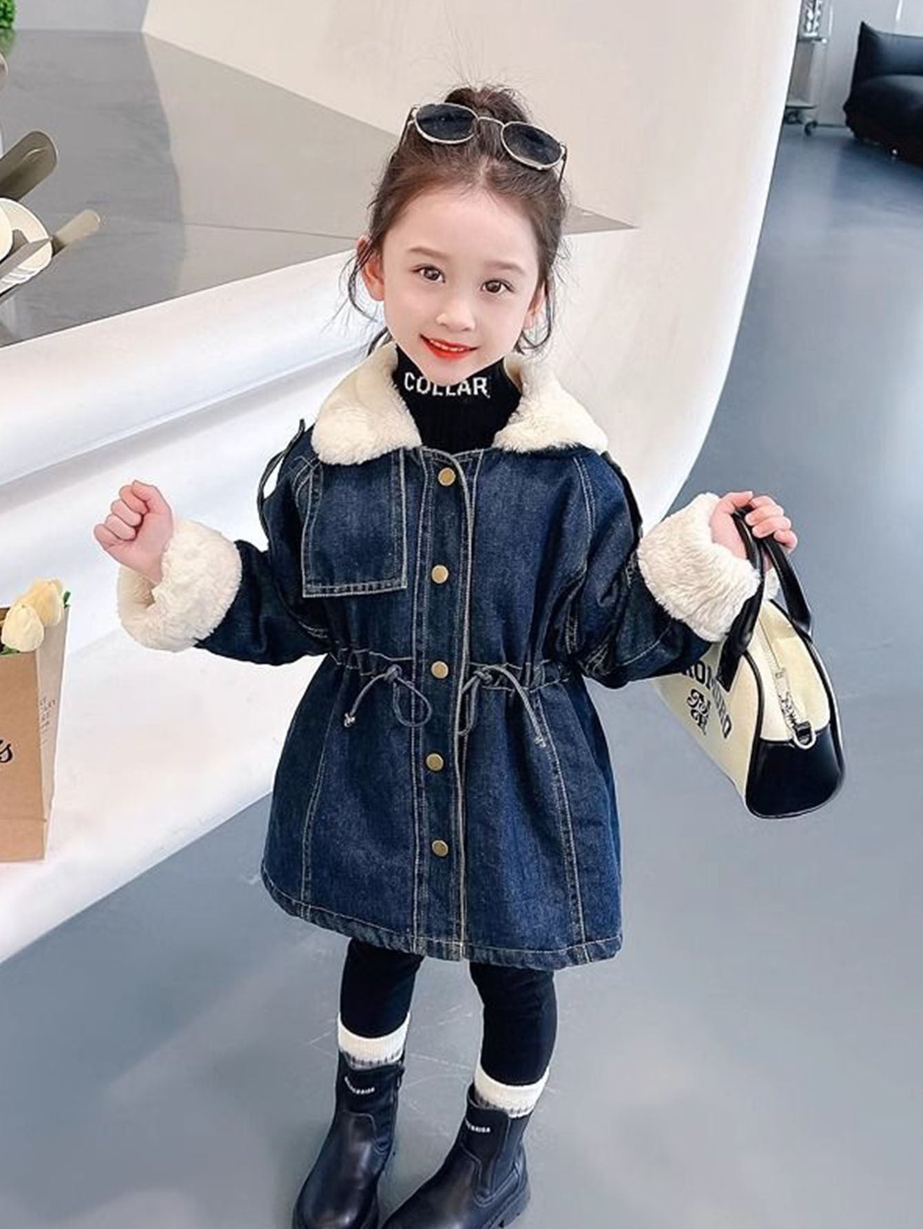 Girls' Elegant Winter Coat with Hood & Zipper Closure - Thickened Padded Long Jacket, Non-Stretch Fabric, Loose Fit, Perfect for Cold Weather, Casual Outfits, and Special Occasions, Winter Coats for Girls, Casual Wear Jacket,