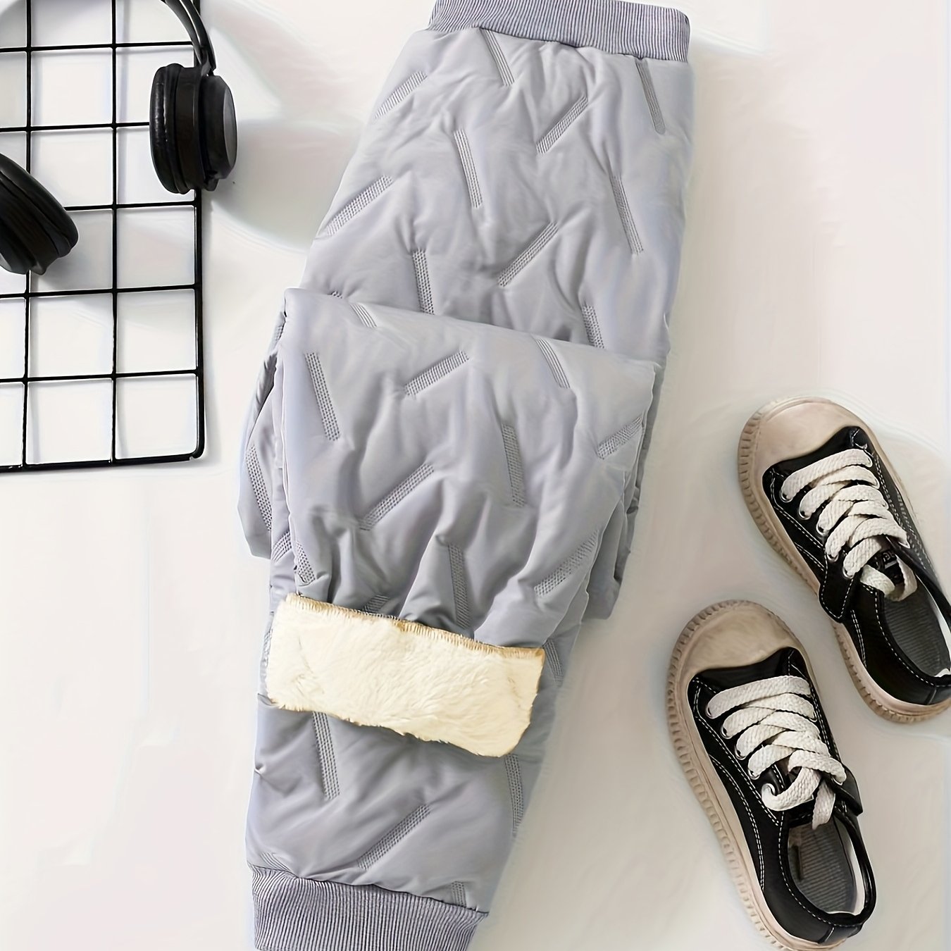 DREAMY DRESSES Boys' Fleece Pants / Lightweight Winter Snow Pants with Elastic Waist & Piping, Black Fleece-Like Texture / Hand Washable Kids Thermal Trousers for Skiing, Outdoor Play & Cold Weather ( &), Perfect for Outdoor